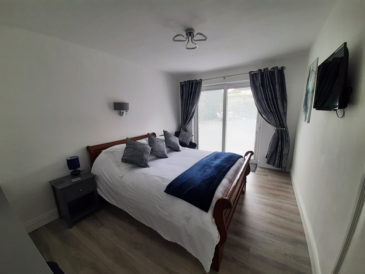 Errigal House Courtyard Suite