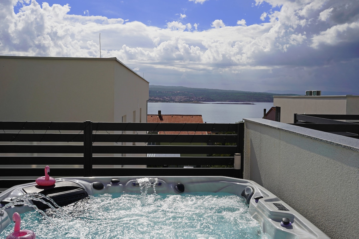 Sobol Apartments "Navis" with private jacuzzi