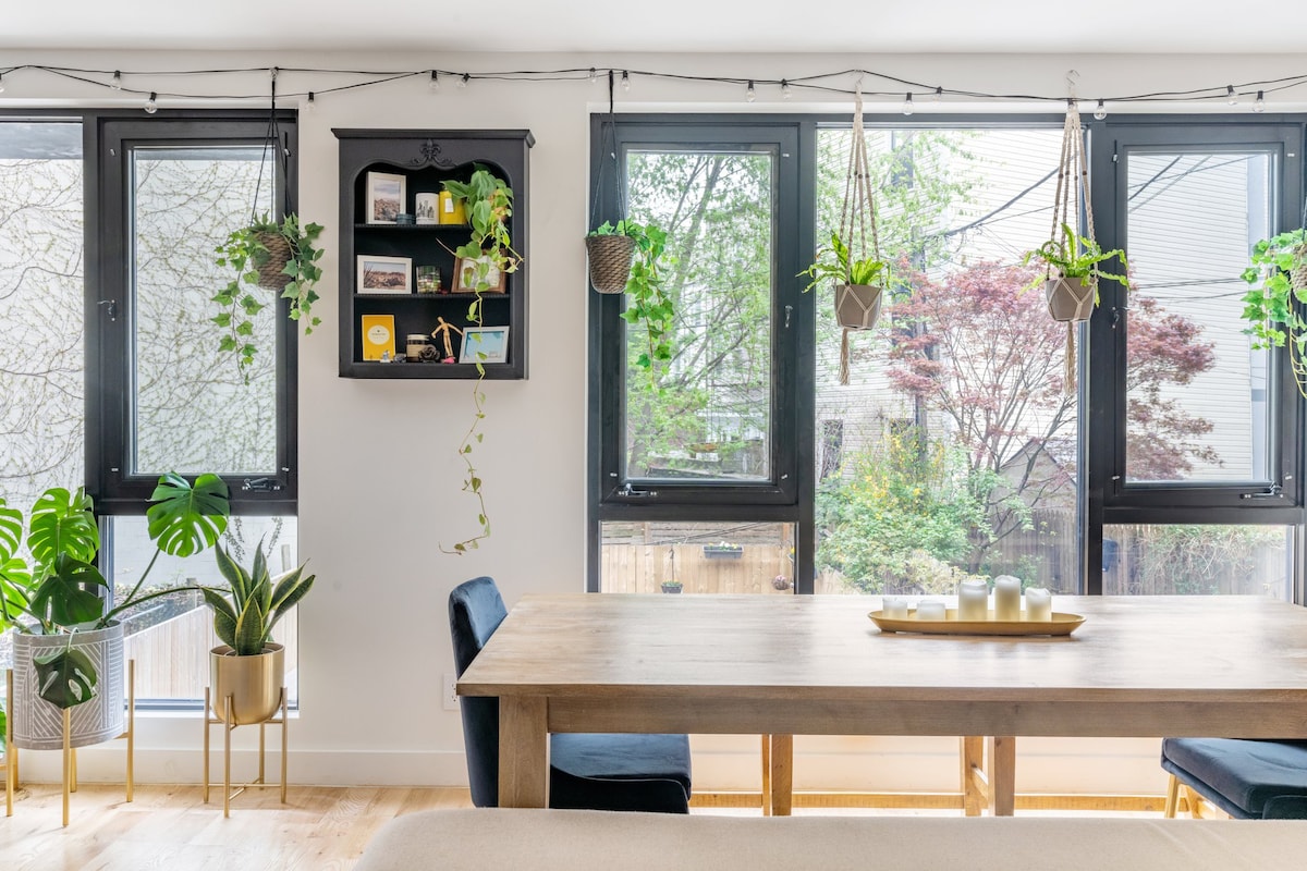 spacious, light-filled williamsburg artist loft