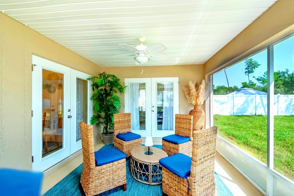 Cozy 3BR Central FL Charmer, Large Private Lanai