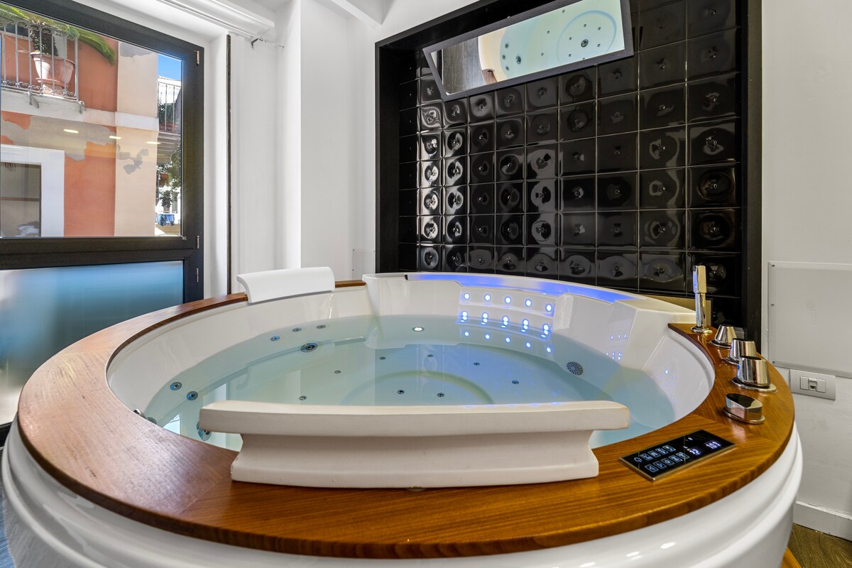 Suite Japan Experience con Jacuzzi in pieno centro