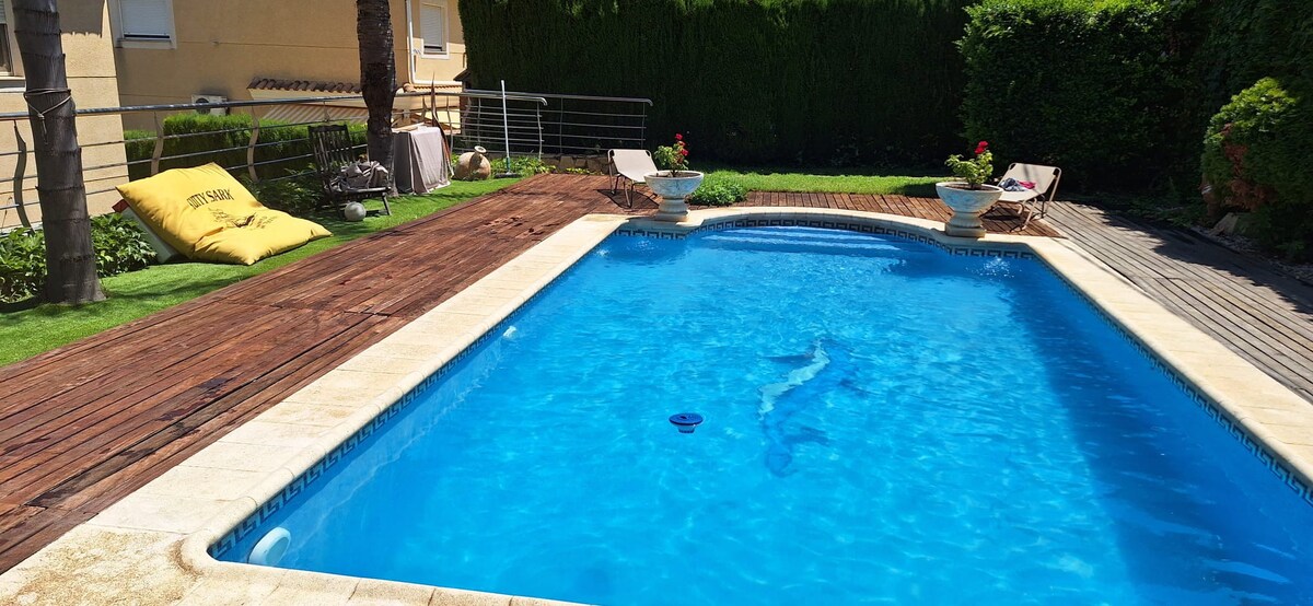 Suite en chalet con piscina