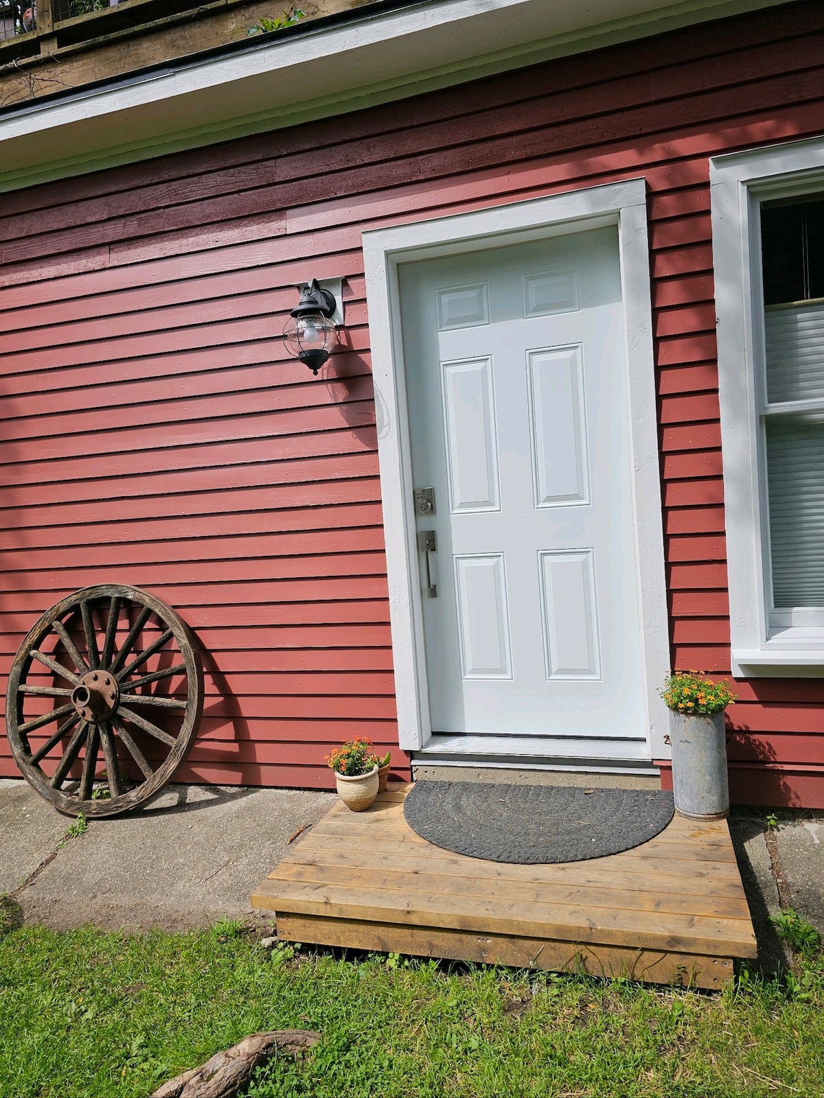 Purple Door Annex