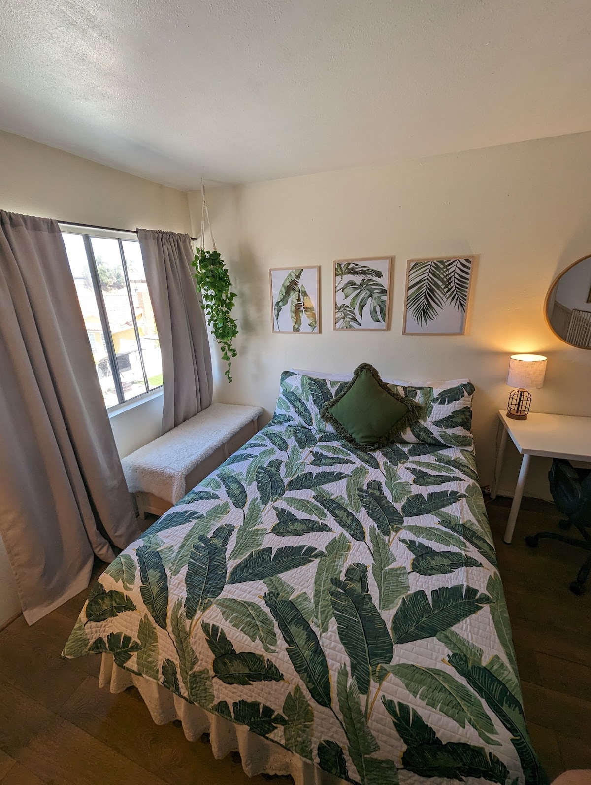 Tropical Themed Private Bedroom