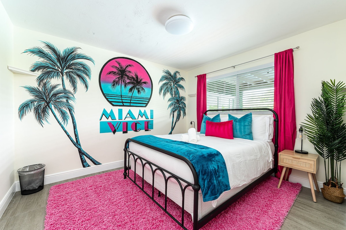 Sunset Villa, Miami Vice 3BD/2BA, 9 Mi to Beach