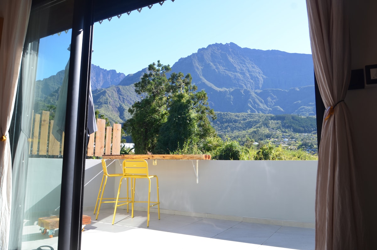 Bungalow indépendant, superbe vue "Le poule d'eau"