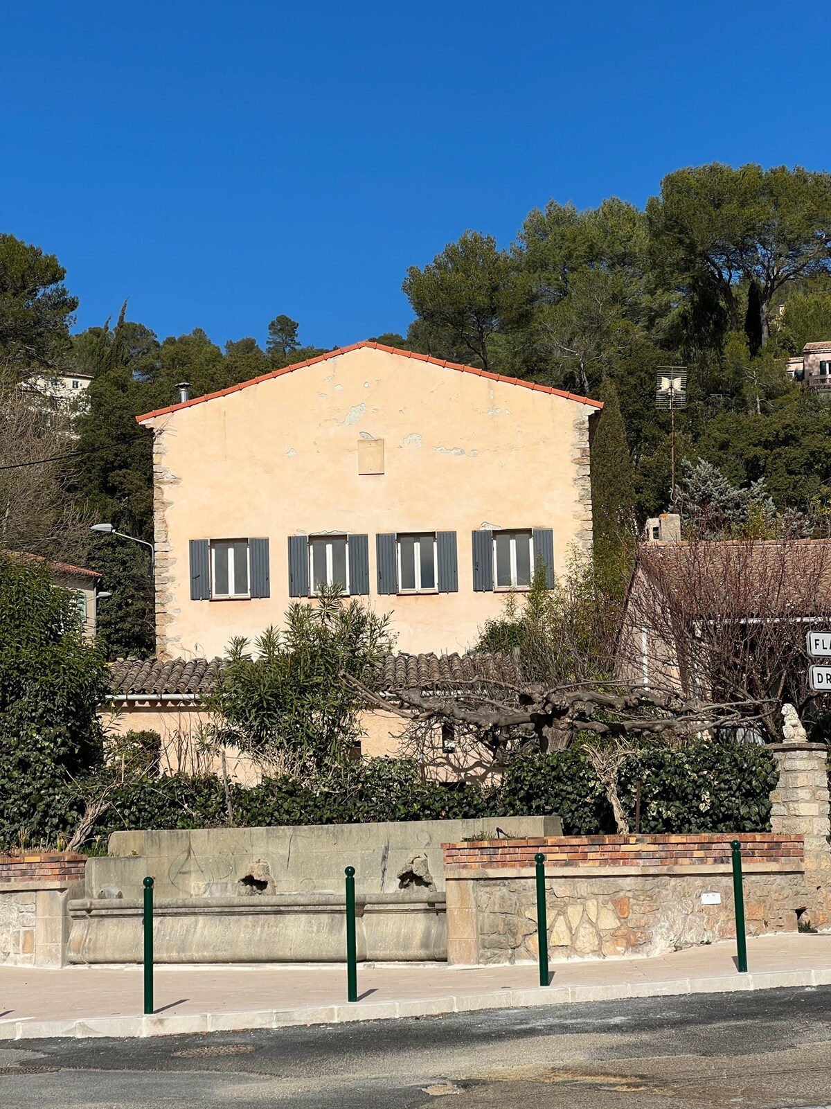 Atypical charming house in the Var