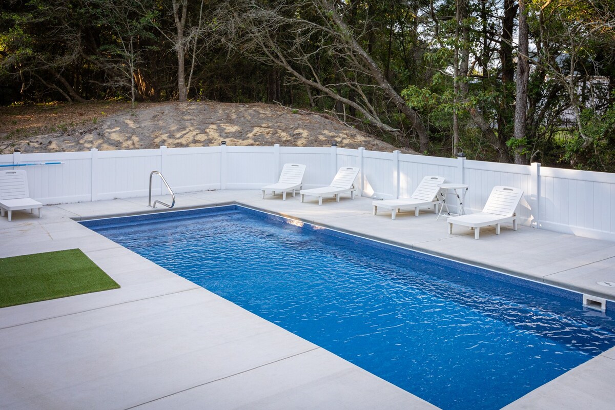 Bon Temps | Private Pool, Walk to Beach! *Pets OK*