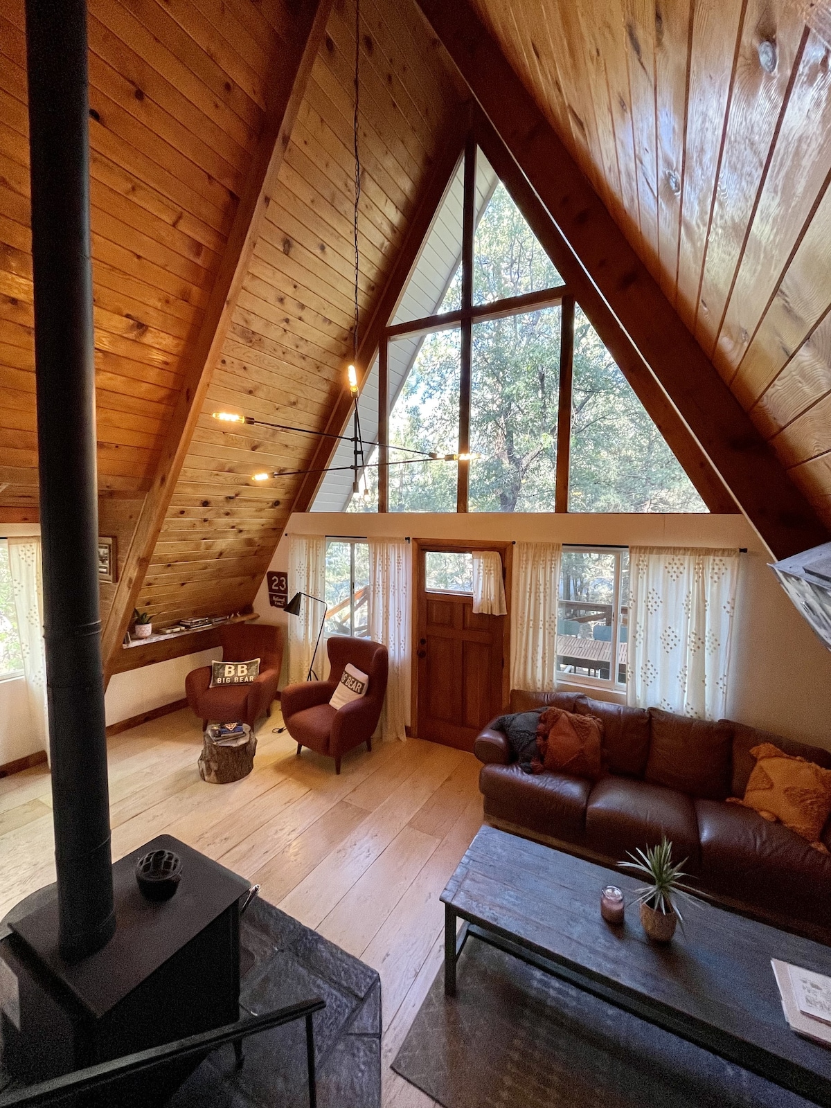 Romantic A-Frame in Nature+Late Checkout+WoodStove