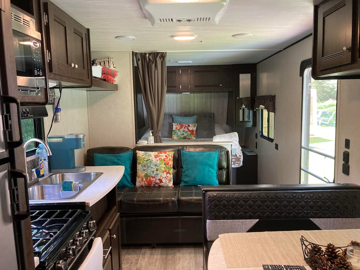 Cozy Camper w/ Small Pool, Firepit & Walking Trail