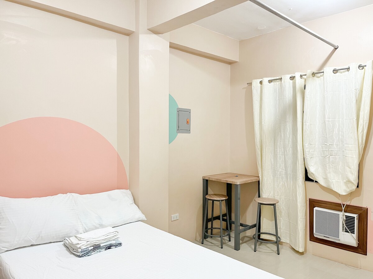 Iloilo Transient Rooms | Budget Room for 1-2 pax