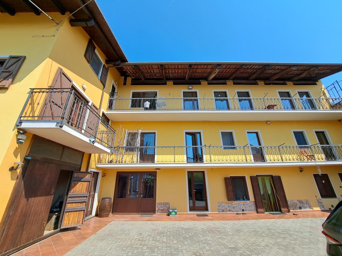 Charmantes Apartment "La Rondine" in Canavese