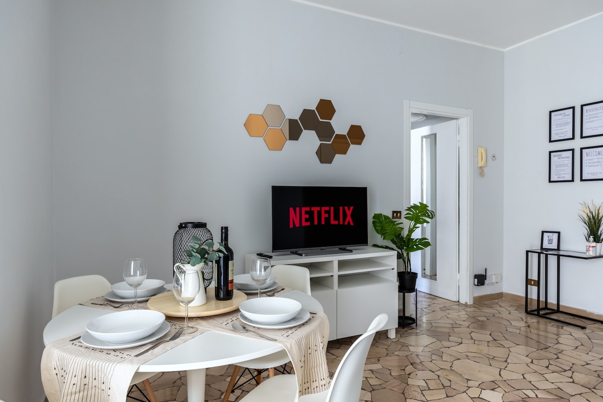 [8 min from METRO] Cozy House with Netflix & Wi-Fi