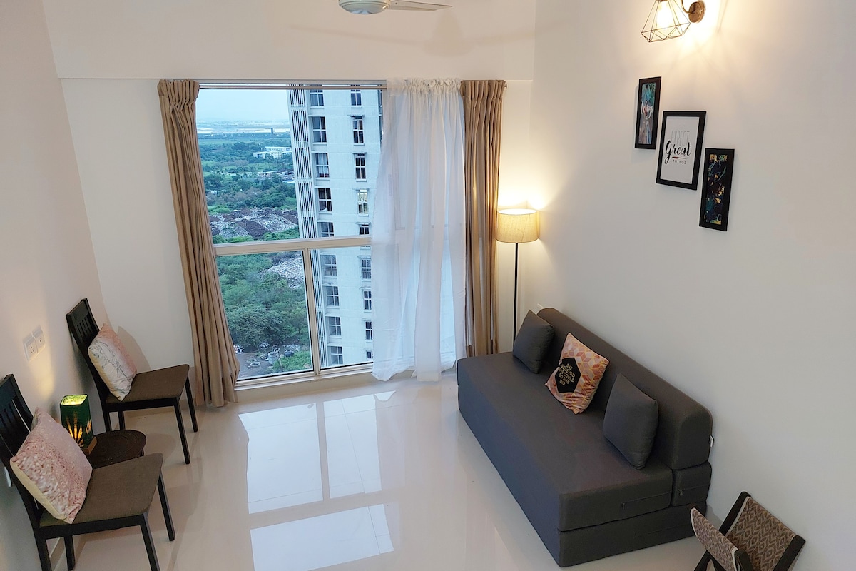 Airconditioned 1BHK entire APT (Clean & Hygienic)