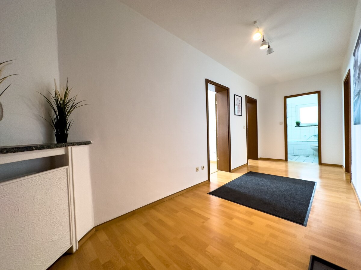 Pretty apartment, WLAN, single beds, city center