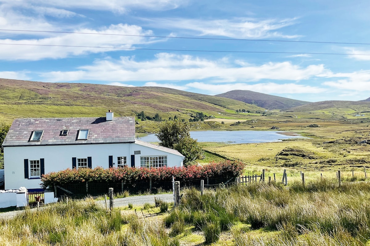 The Schoolhouse Lougheraherk Glencolmcille Donegal