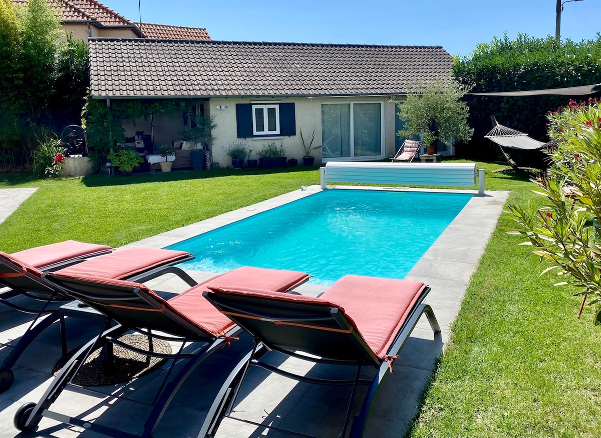 Logement indépendant, accès piscine, Loire à vélo