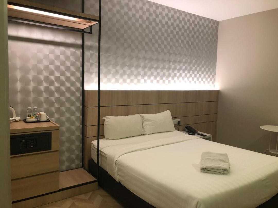 Setapak KL | Clean & Cozy Standard Queen Room