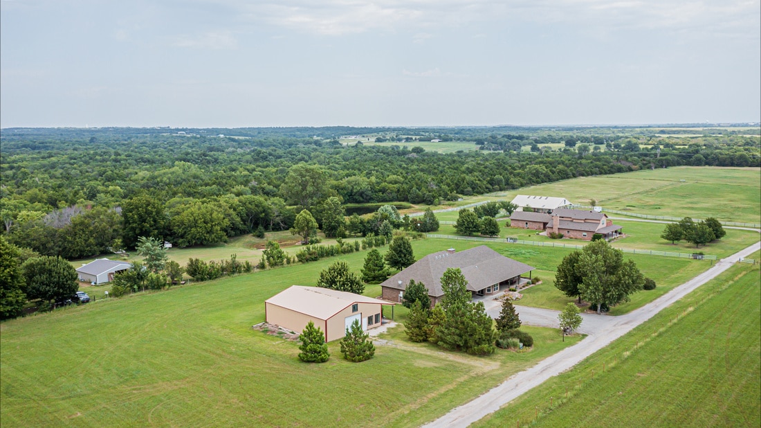 Circle Arrow Retreat-Country Home by Stillwater