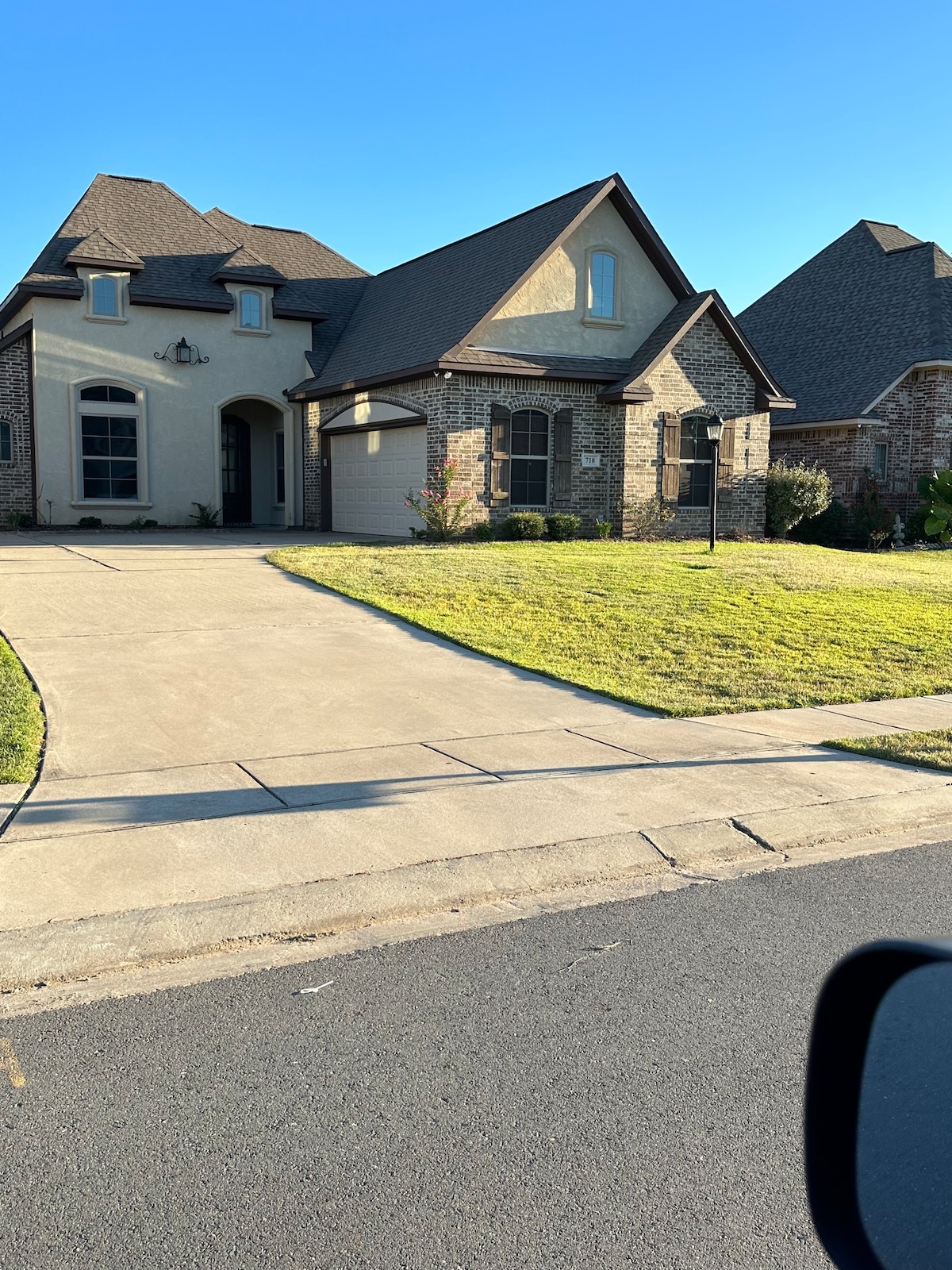 Room in Quiet Gated Community - Private Bath