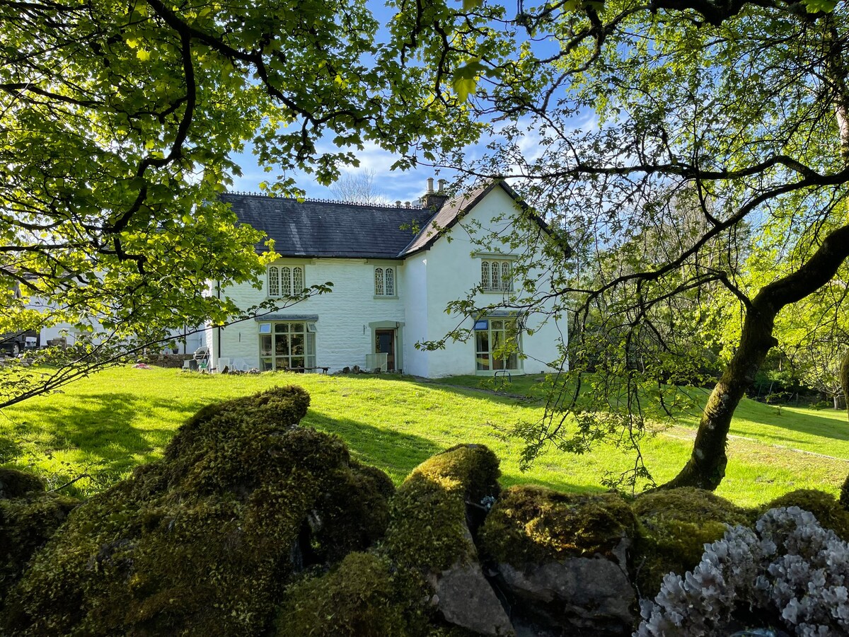 Deeside House - ideal base for The Three Peaks