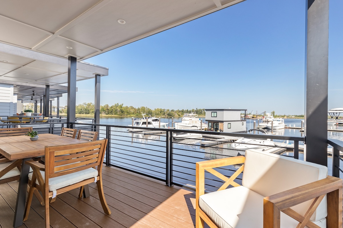 Balance at The Cove - Houseboat in Downtown ILM