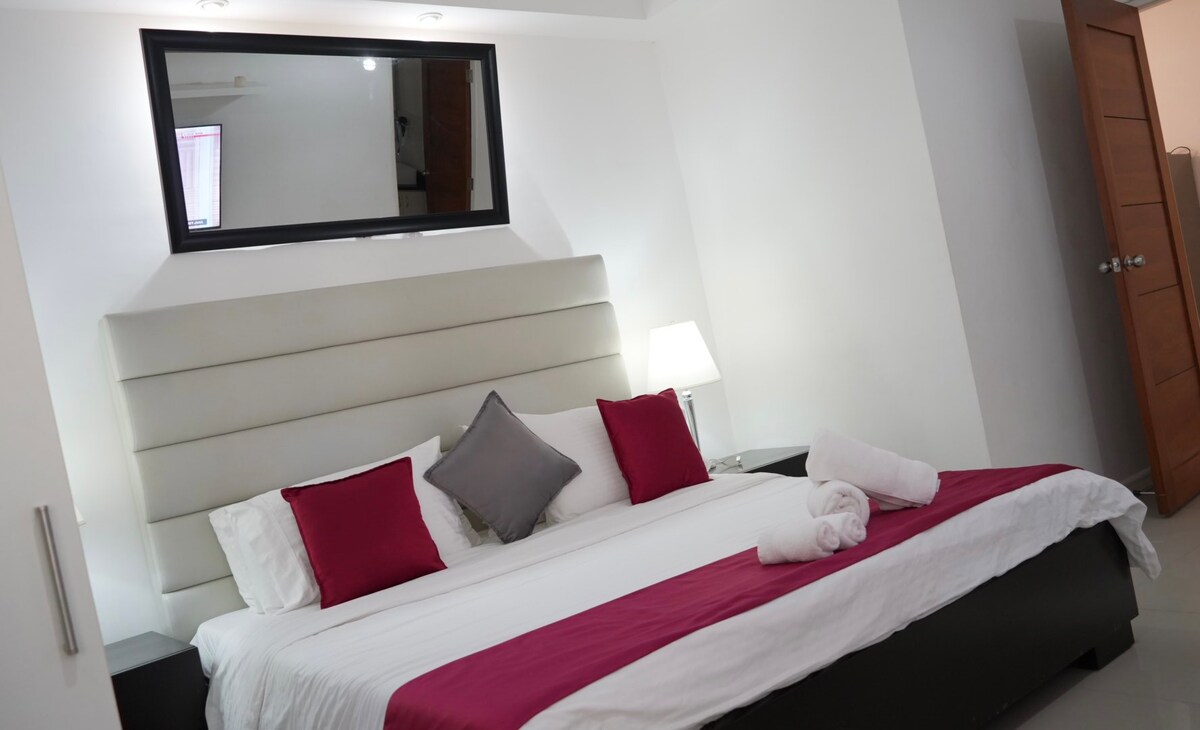 One bedroom 75 m2 suite G in Ambassador Suites