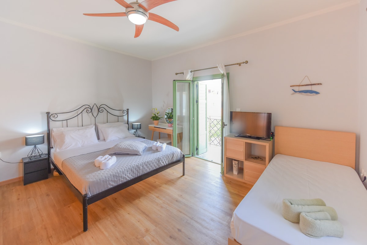 Cosy Apartment in Samos Town