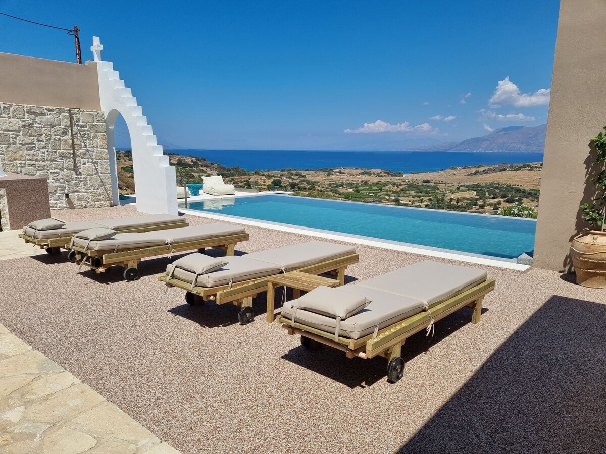 Grabella别墅带私人泳池，可欣赏令人惊叹的海景