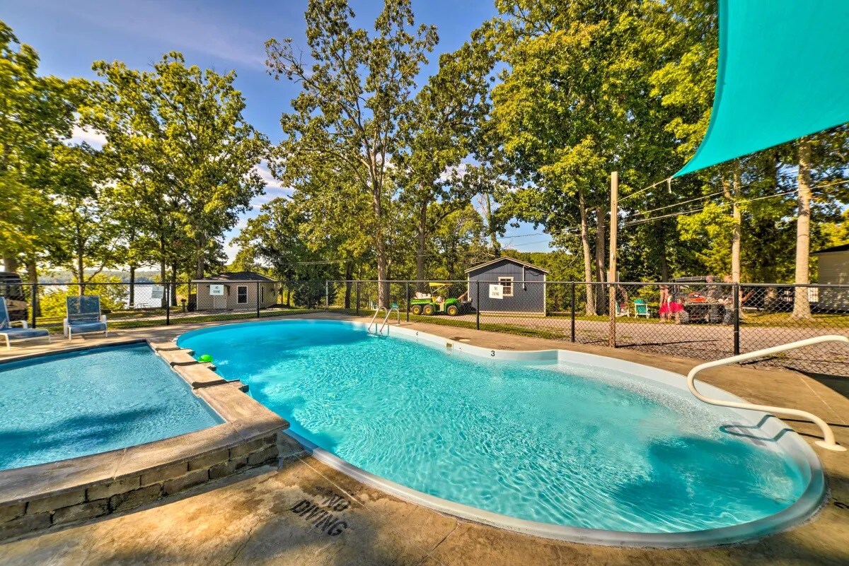 Delightful 1- Bdrm Unit W/full Kitchen on KY Lake