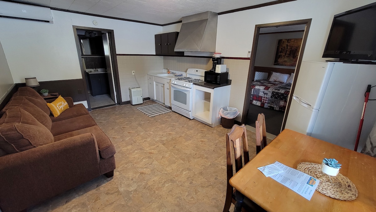 Cozy 1 -Bedroom and Kitchen on KY Lake
