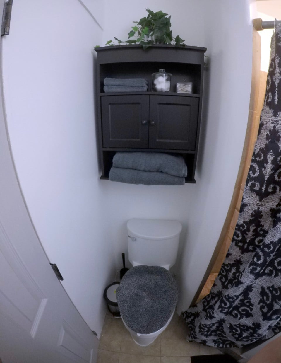 Detached Cozy Room-Free Parking-Private Restroom
