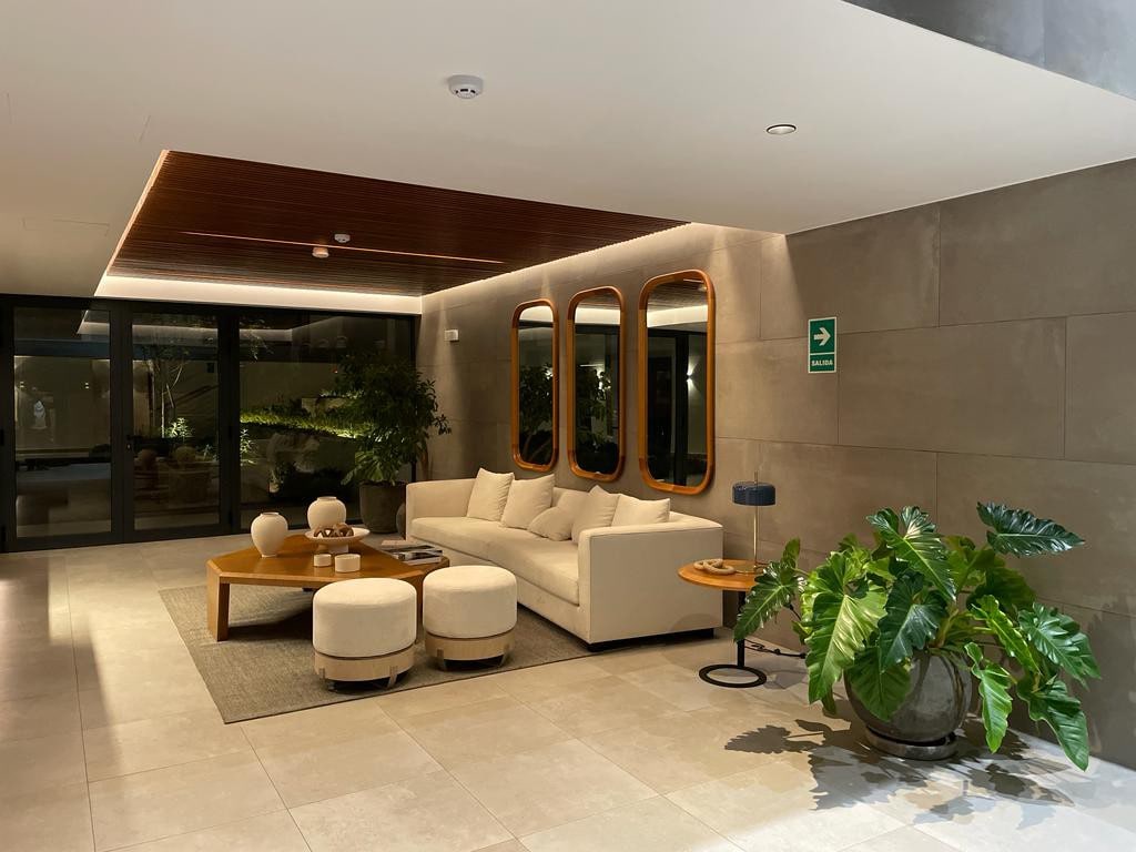 Luxury apartment  in Miraflores Lima /Gym/Parking