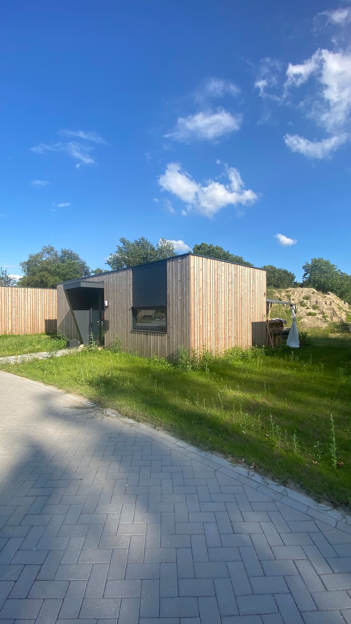 Butterfly tiny house in het midden van de natuur