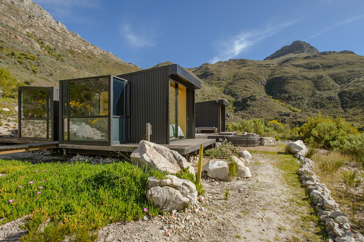 Bainskloof Mountain Eco Retreat - Black Pearl