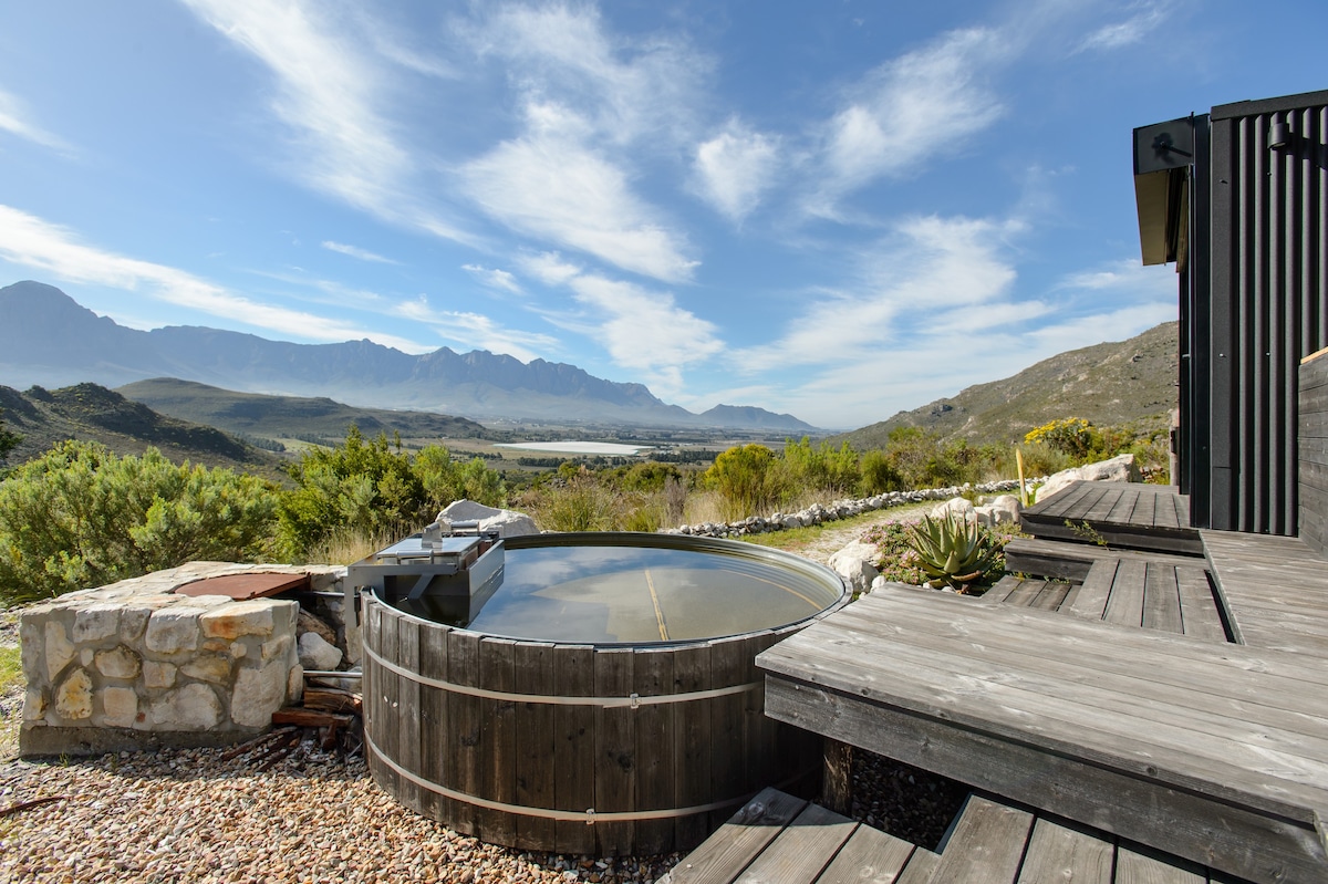 Bainskloof Mountain Eco Retreat - Black Pearl