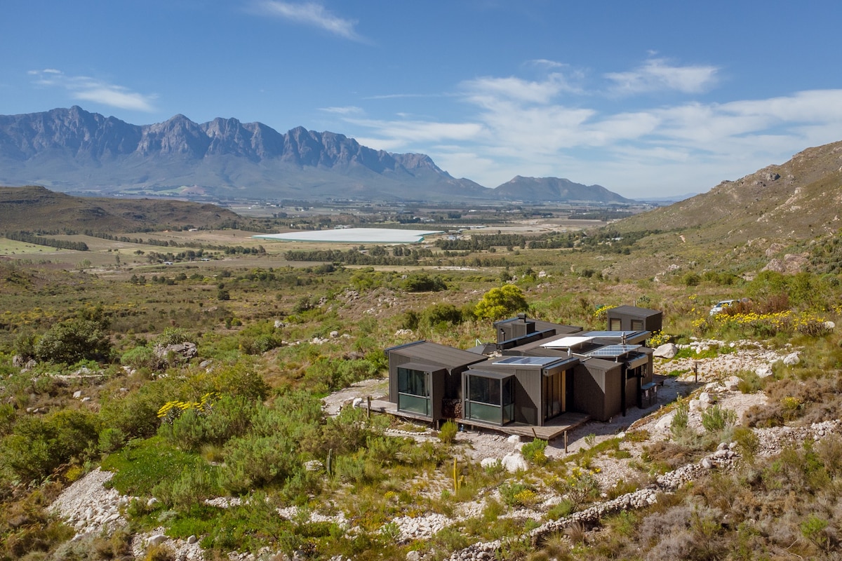 Bainskloof Mountain Eco Retreat - Black Pearl