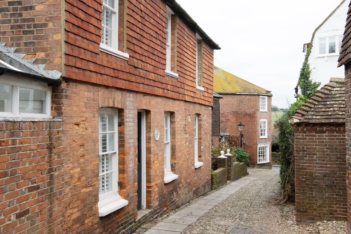 The Cottage in Mermaid Passage, Rye, East Sussex