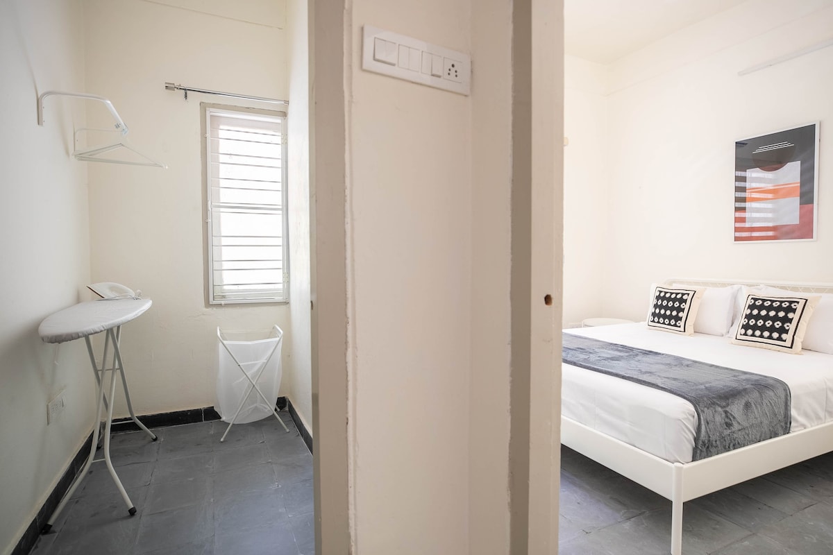 One-Bedroom at Neemtree Apartments