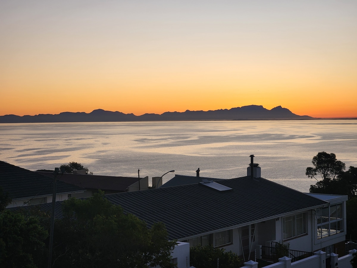 False Bay Views