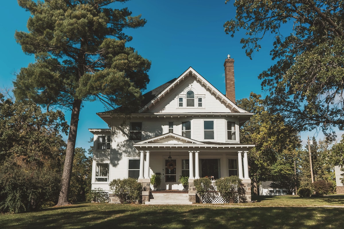 Historic Estate in Alexandria