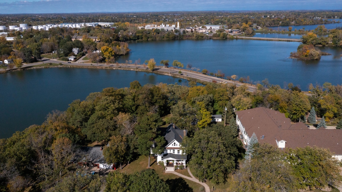 Historic Estate in Alexandria