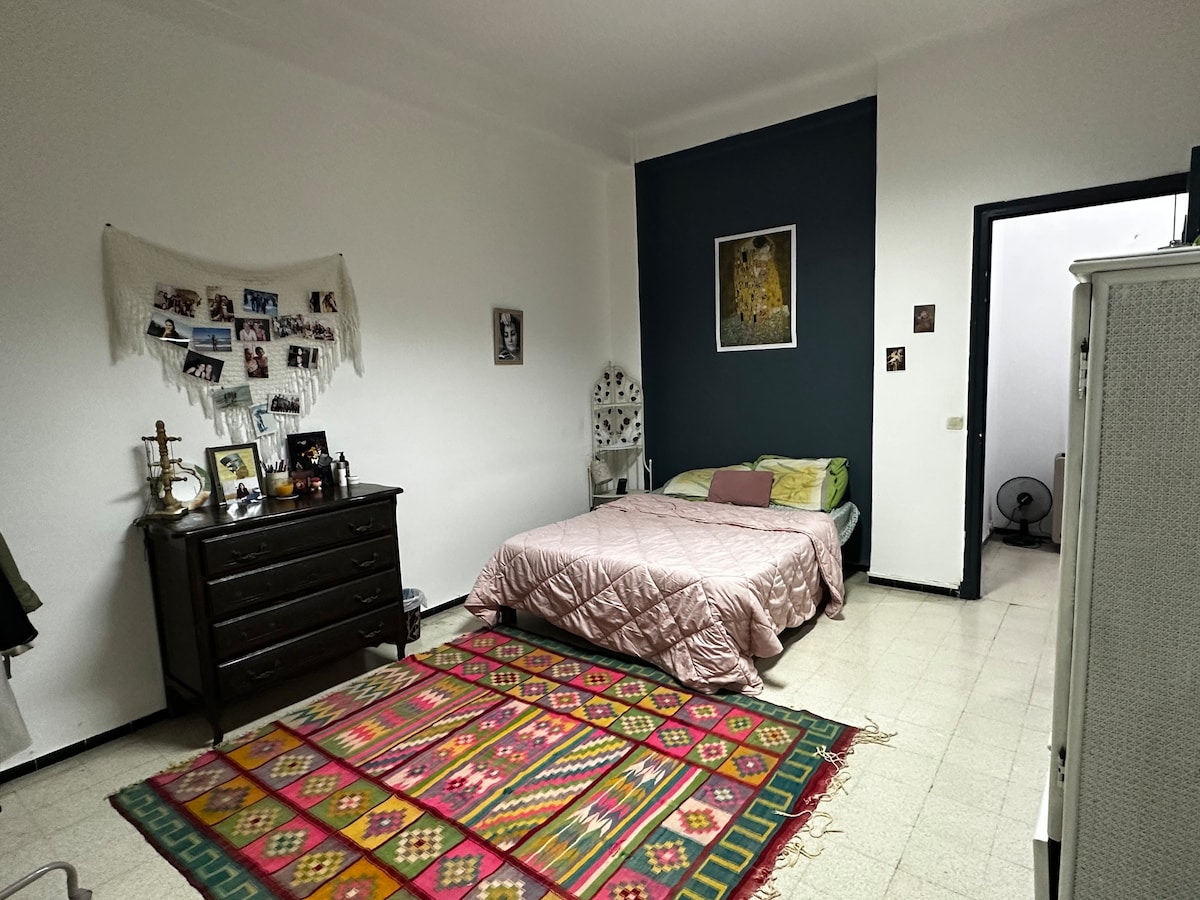 Pour femmes : Chambre, vue sur parc Beyrouth