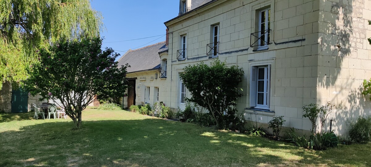 Maison de Marie et Denis -12 pers - grand jardin