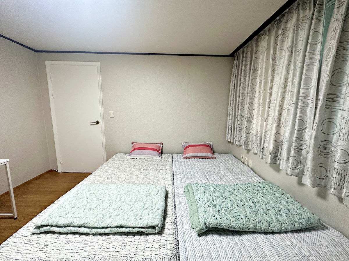 C101 Cheap & comfy stay in Seoul