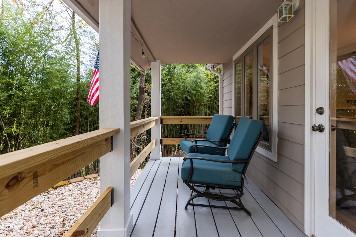 Cozy Mountain Cottage*Fire Pit*Front Porch Views