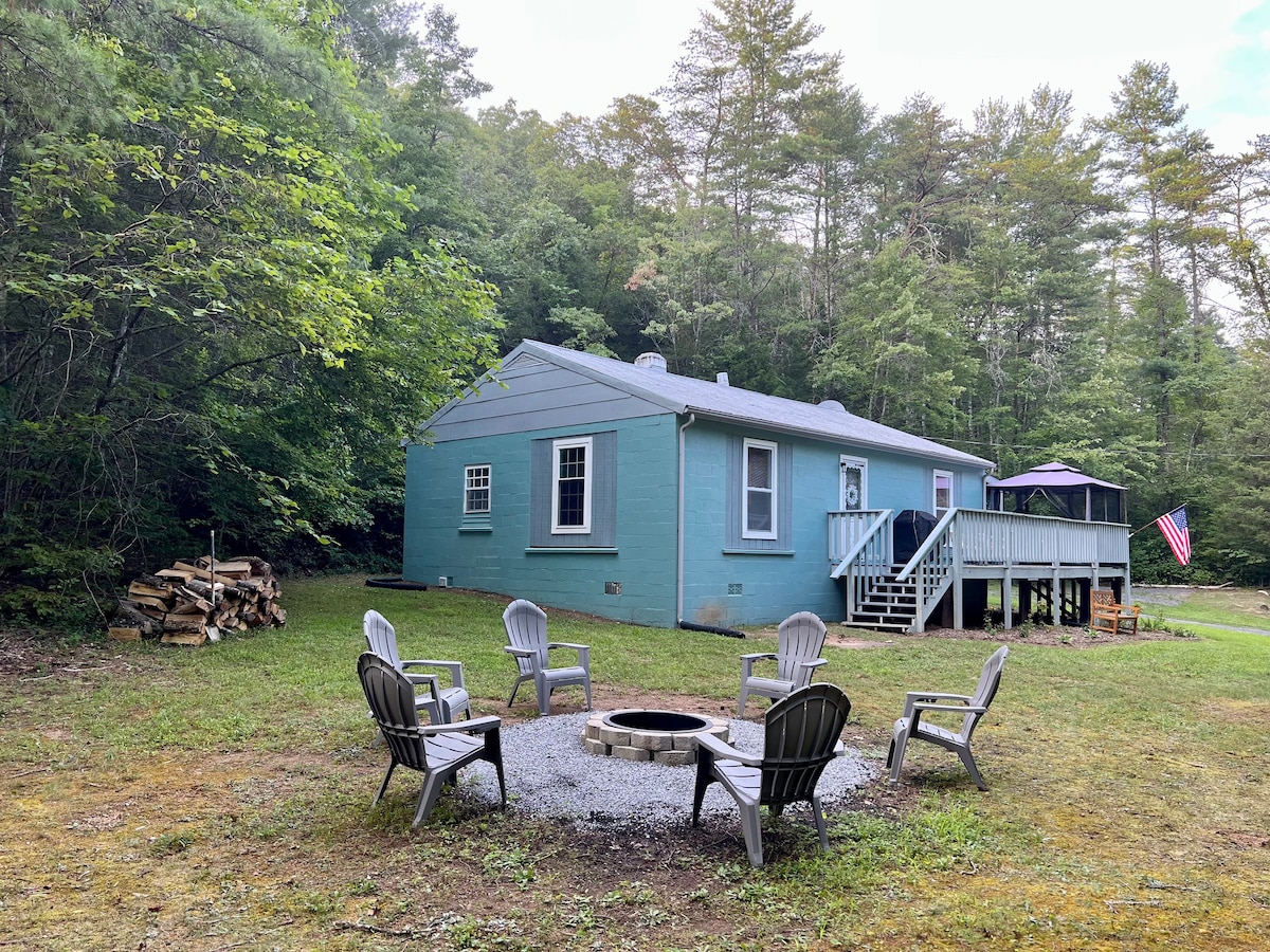 The Adventure Cottage at Craig Creek