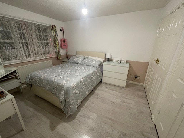 Spacious double bedroom in Peckham