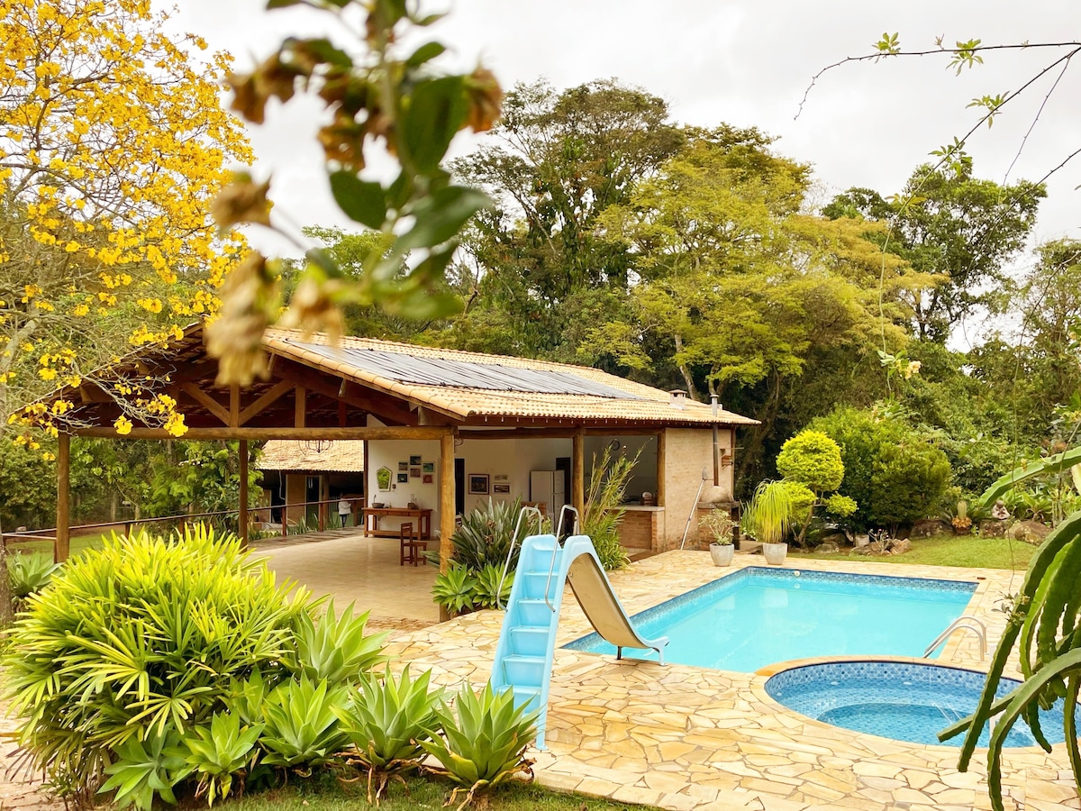 Chácara Exuberante Rio, Piscina, Cavalo e Natureza