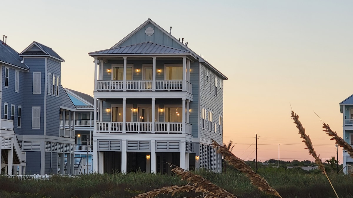 The ONE! Beachfront Hot Tub Luxury Brand new house